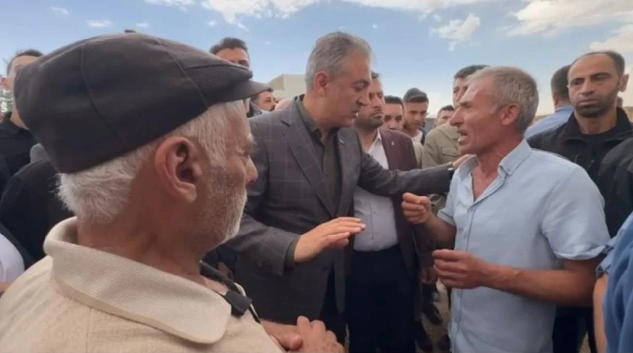 DEM'li vekilin provokasyonunu vatandaşlar suya düşürdü: Bunlar bizden değil