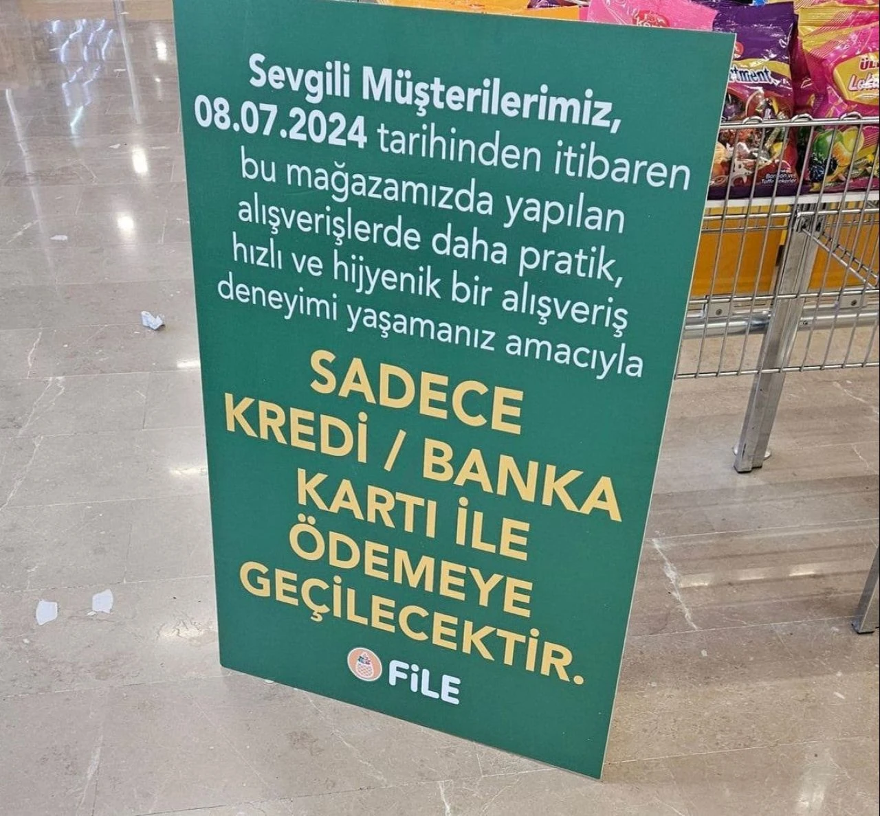 Nakit parayla işlem yapılmayacak! Ünlü zincir marketten şaşırtan karar