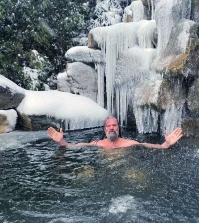 Çağla Şıkel, Mustafa Sandal gibi ünlülerin de katıldığı buzlu su akımı öldürüyor! - 1. Resim