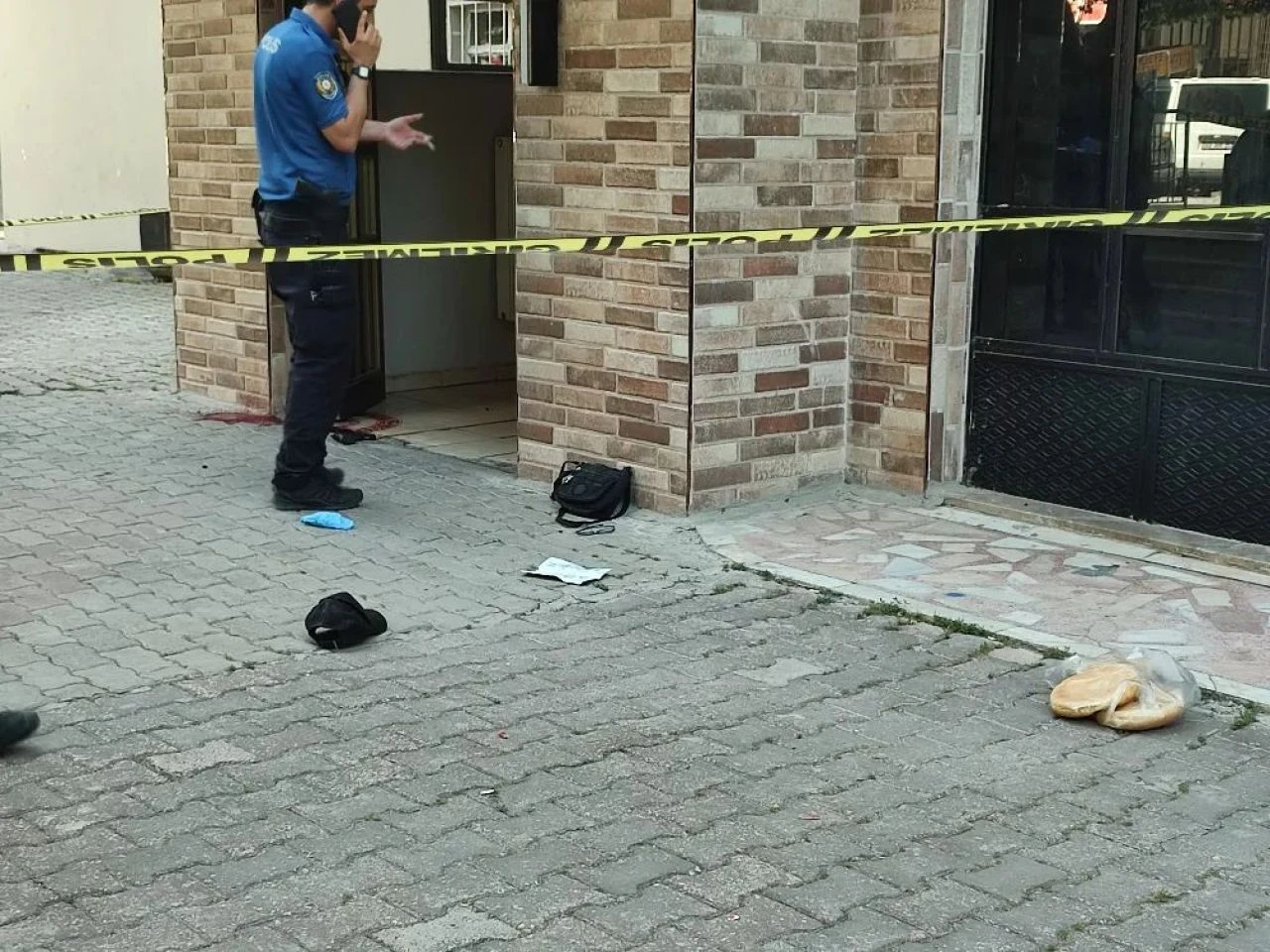 Eski sevgiliye kanlı pusu! Apartman girişinde öldürüp kafasına sıktı - 1. Resim