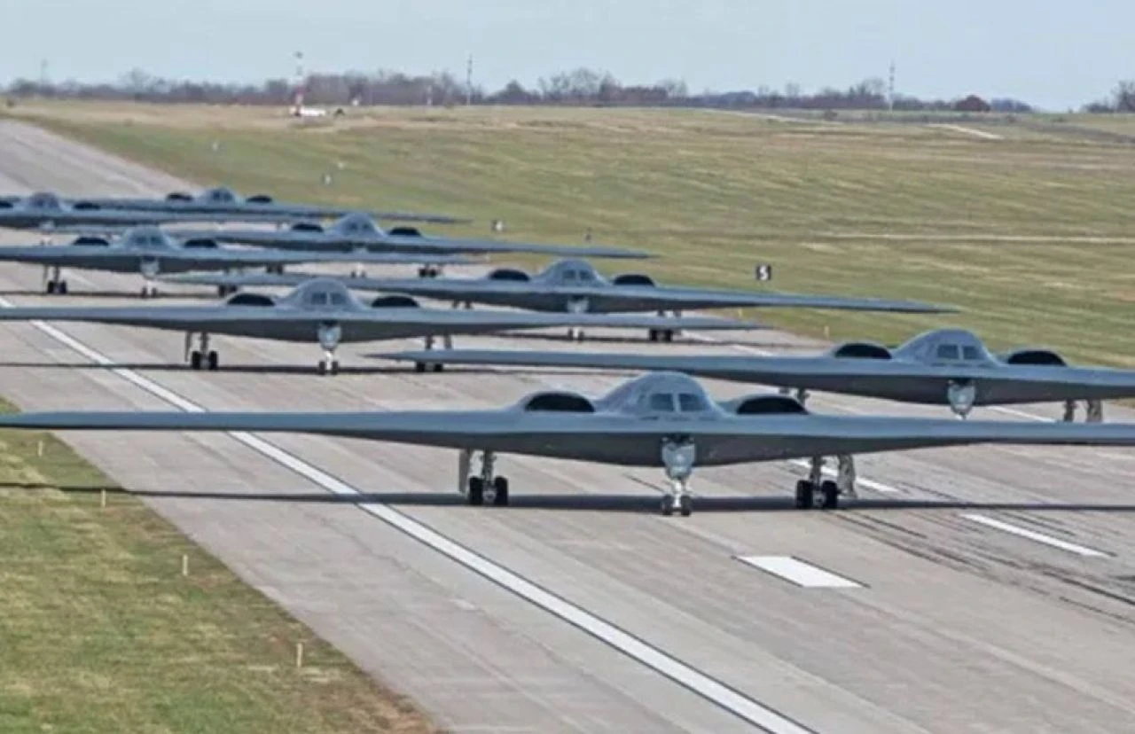 F-22'den daha gizli ve 'nükleer' güce sahip: ABD'nin hayaleti Çin yakınlarında