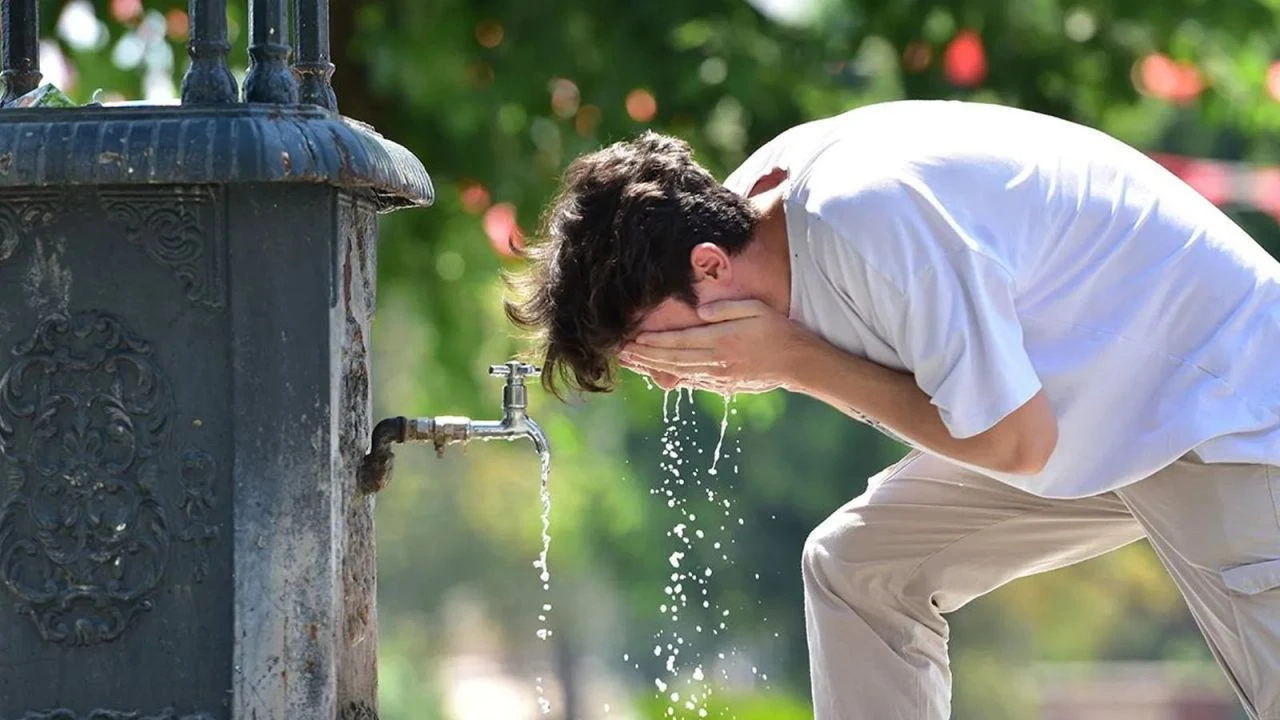 Aşırı sıcaklara dikkat: Sağlık Bakanlığı uyardı! - 4. Resim