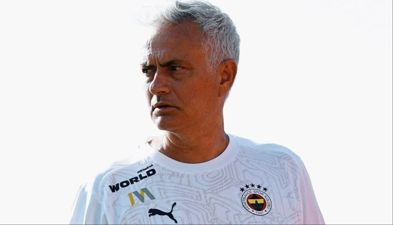 Fenerbahçe'ye Jose Mourinho dokunuşu: Ciddi bir otorite kurdu - 1. Resim