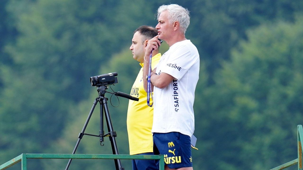 Fenerbahçe&#039;ye Jose Mourinho dokunuşu: Ciddi bir otorite kurdu