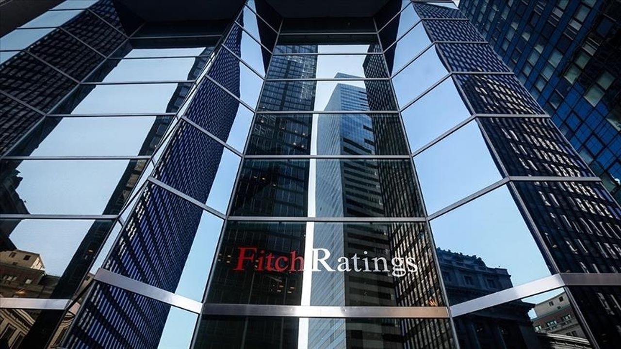 Fitch, Türk bankacılık sektörünün nötr olan değerlendirmesini iyileşiyor olarak güncelledi