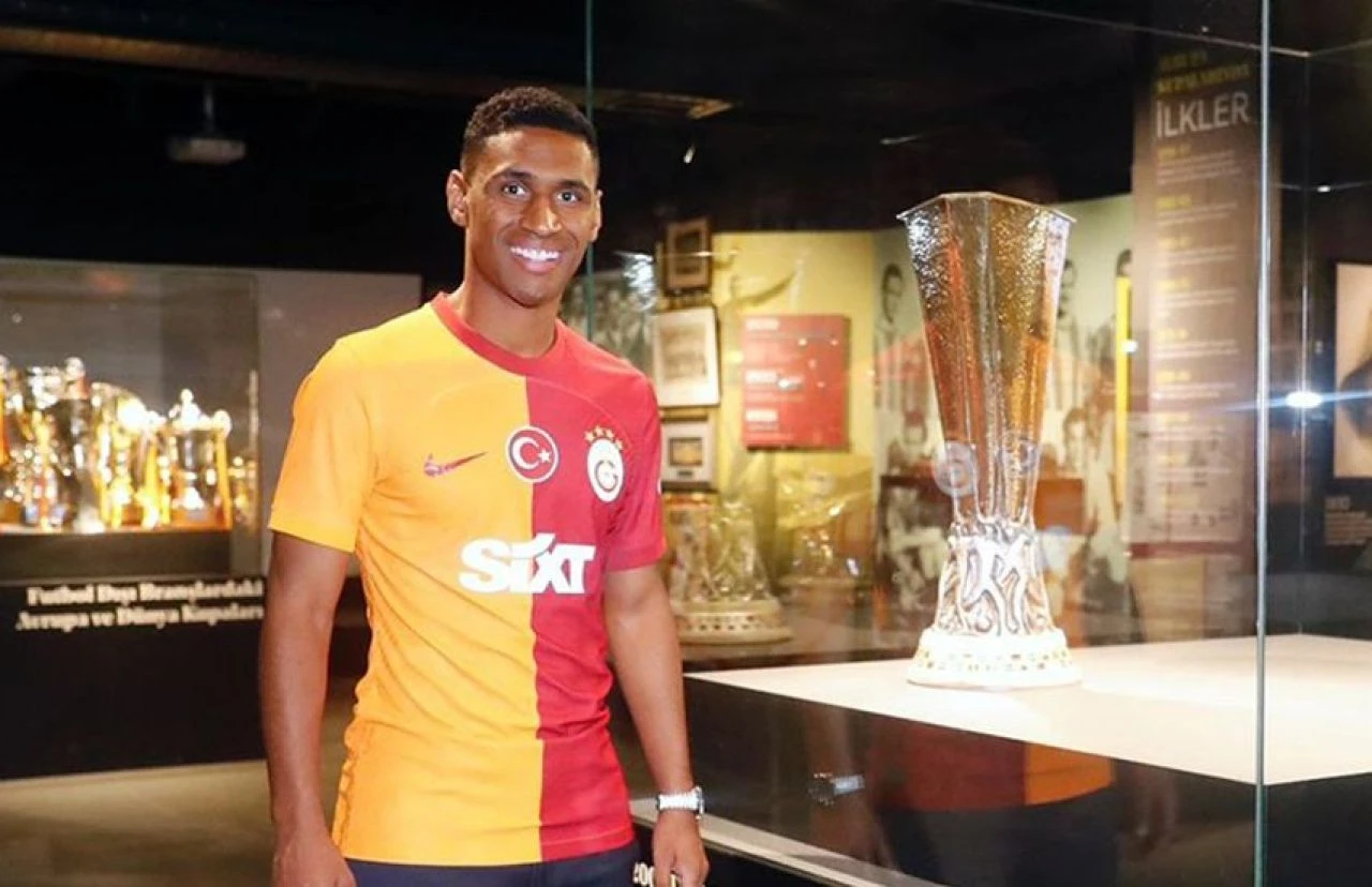 Galatasaray talipleri olan Tete'nin bonservisini belirledi - 1. Resim