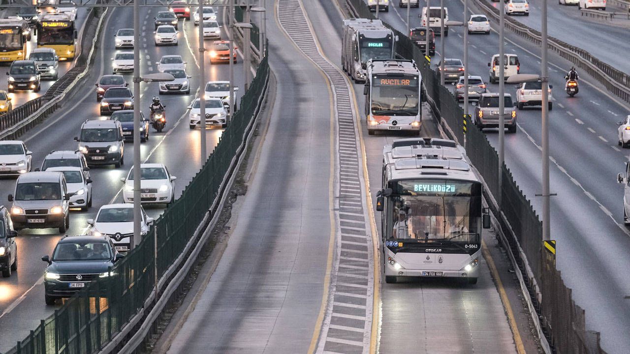 İstanbullular dikkat! Yarın başlıyor: Metrobüs hattında 75 gün sürecek çalışma