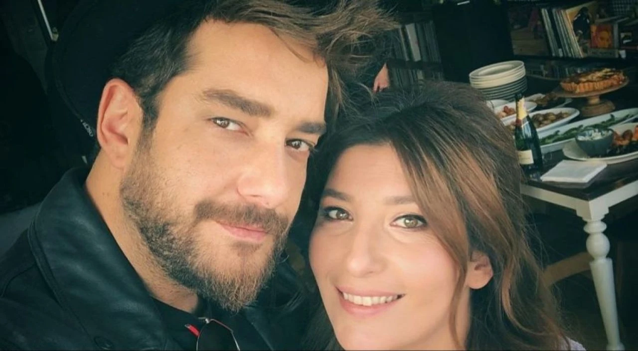 Password Türkiye yarışmasını Enis Arıkan ve Şebnem Bozoklu sunacak