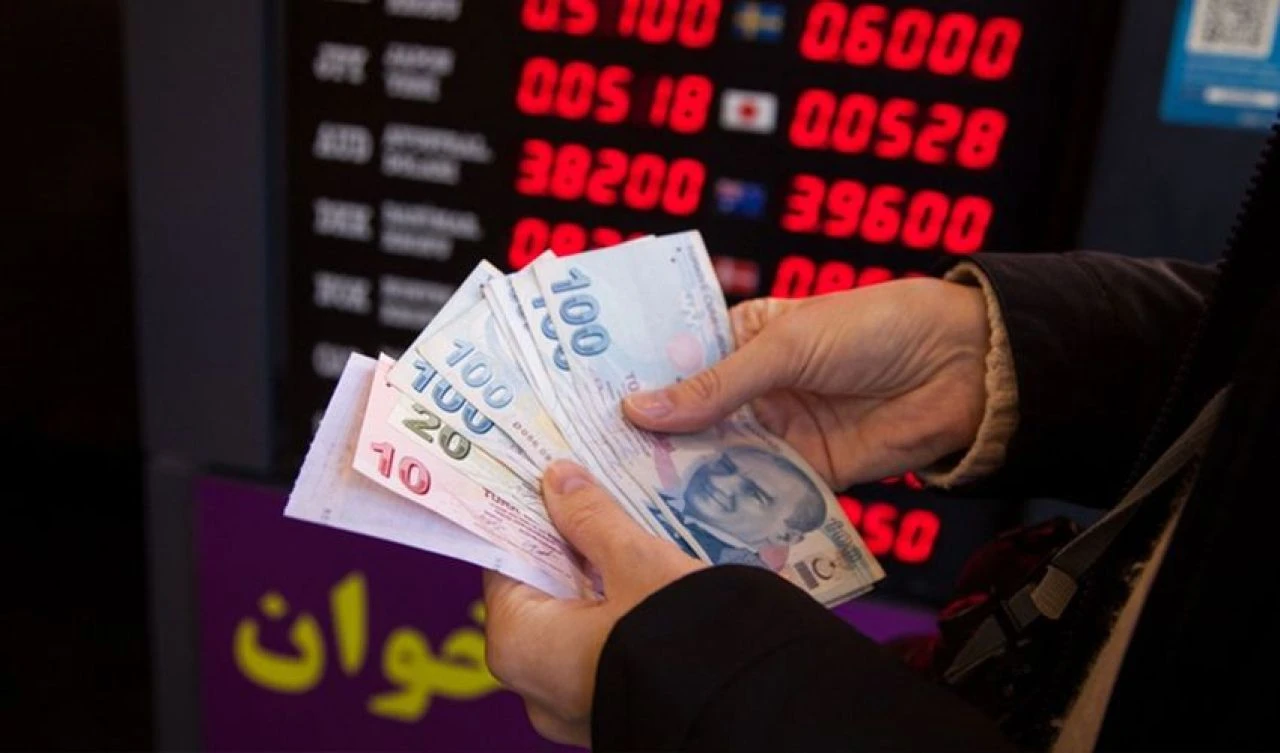 TL mevduatın payı hız kesmedi, döviz hesaplarında erime sürüyor - 2. Resim