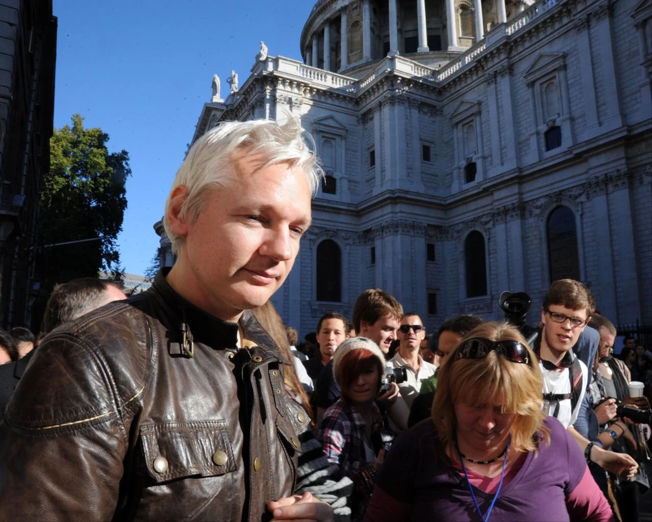 Assange, "casusluk" suçlamasını kabul etti... Özgürlüğün bedeli WikiLeaks'in imhası