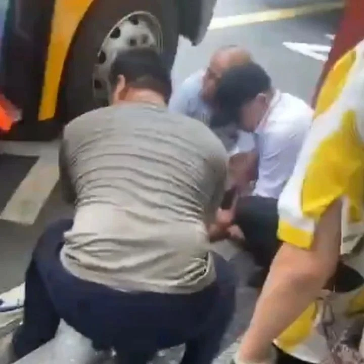 Çin'de bıçaklı saldırı: Çocuklar hedefteydi! Yaralılar var