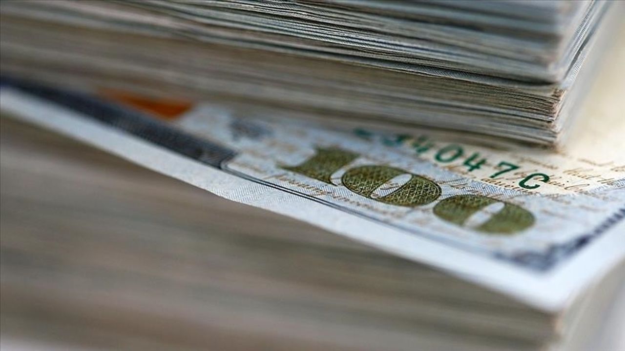 Dolar TL fiyatı TCMB faiz kararı öncesi 33 lira oldu! Dolardan yeni rekor geldi