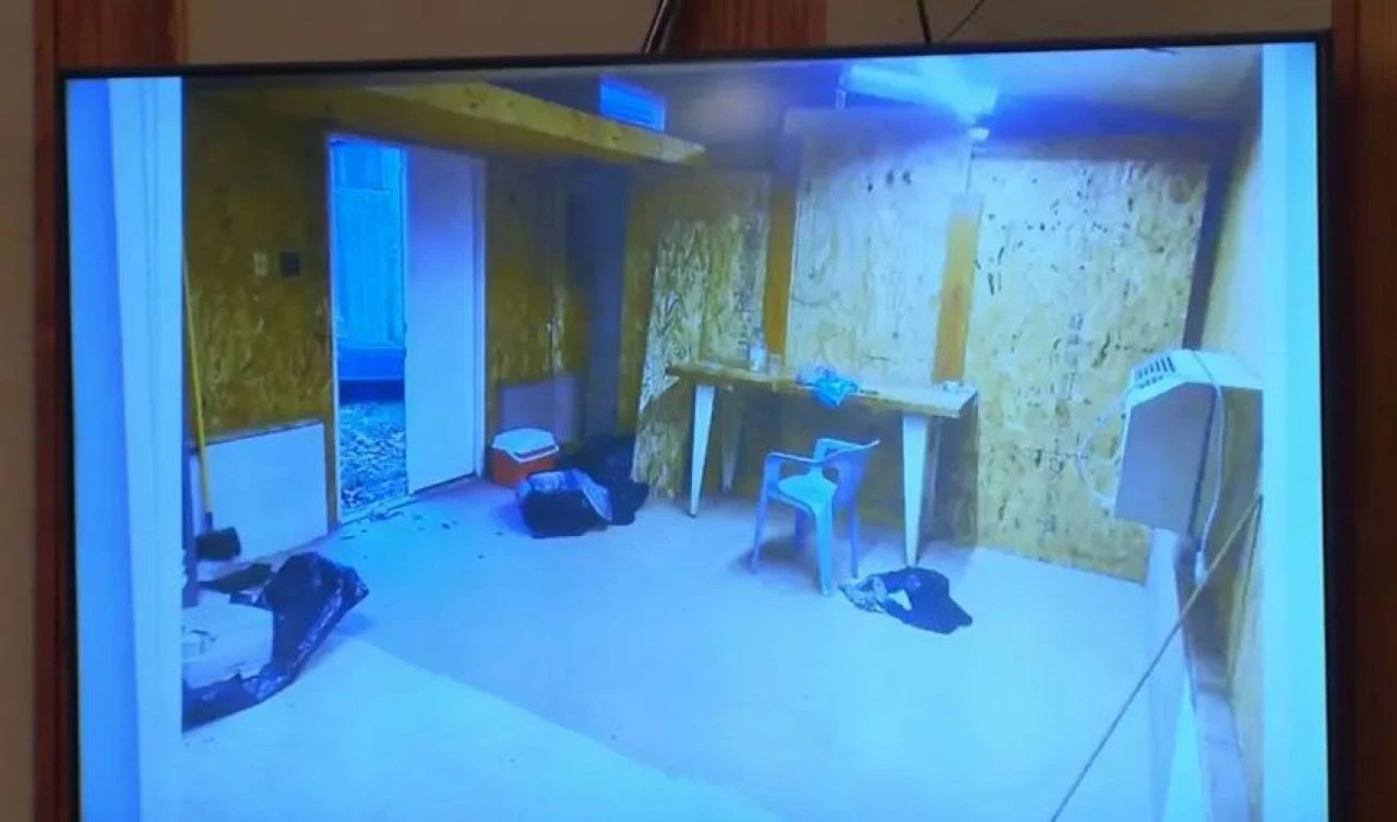 Evlat edindikleri 5 çocuğu köle gibi kullandılar! Korku evindeki tüm gerçekler gün yüzüne çıktı