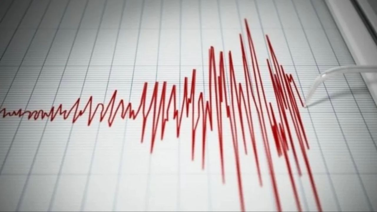 Gökçeada&#039;da 4.4 büyüklüğünde deprem oldu