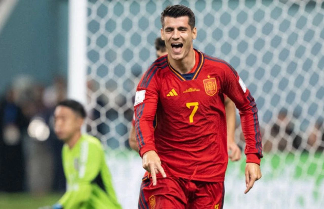 Jose Mourinho golcüsünü belirledi: Yıldız futbolcu için 15 milyon Euro gözden çıkarıldı! - 1. Resim