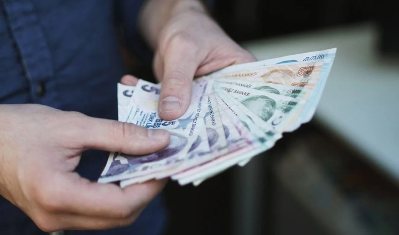 Türk Lirası mevduat faizleri düşüşe geçti! Tüm vadelerde yüzde 50'nin altı görüldü, ilave tedbir gelebilir - 1. Resim