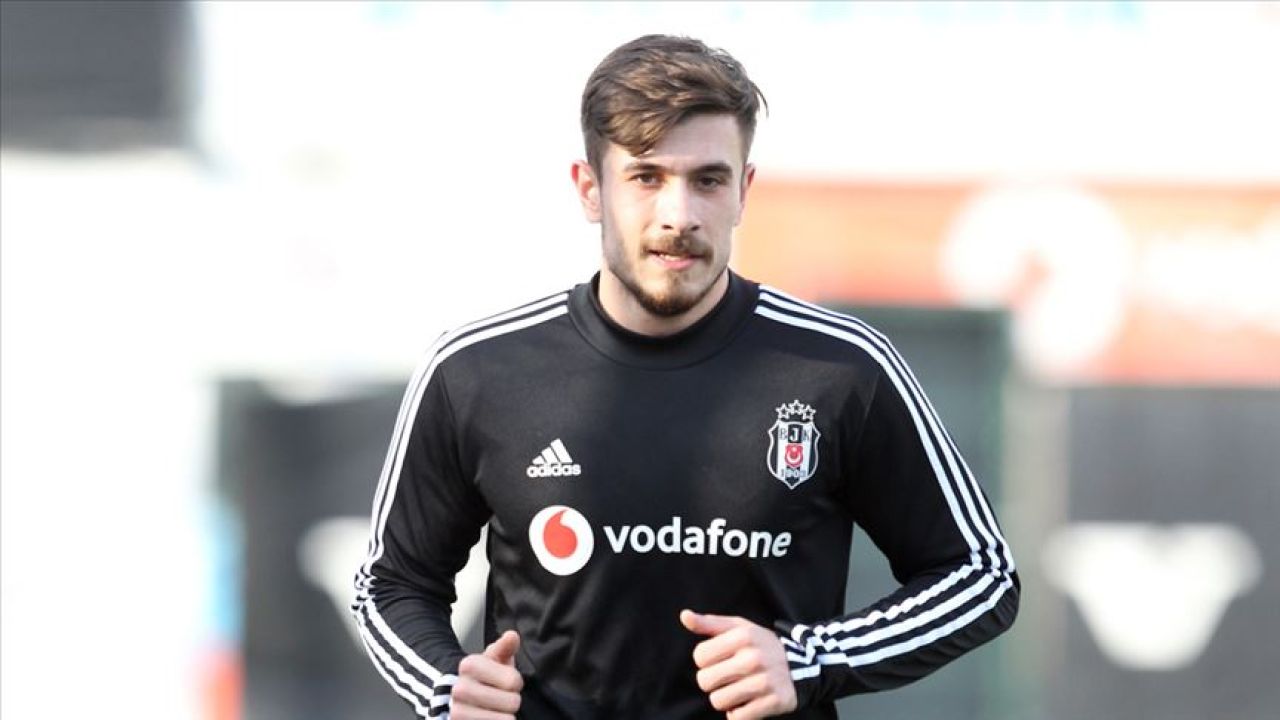 Beşiktaş ve Trabzonspor&#039;da forma giymiş Dorukhan Toköz, Eyüpspor&#039;a transfer oldu