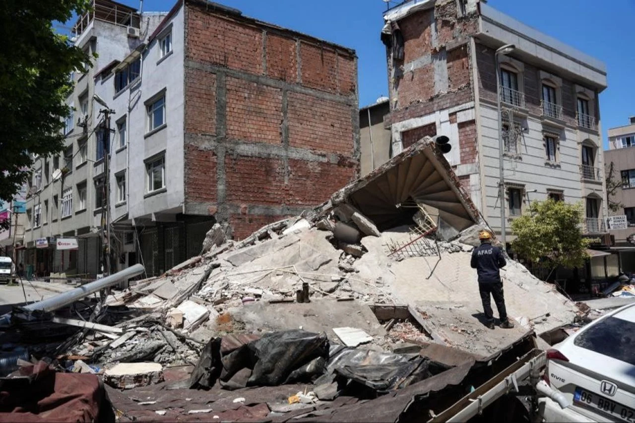 İstanbul için korkutucu deprem senaryosu! 'Tam 100 yıl sürebilir'