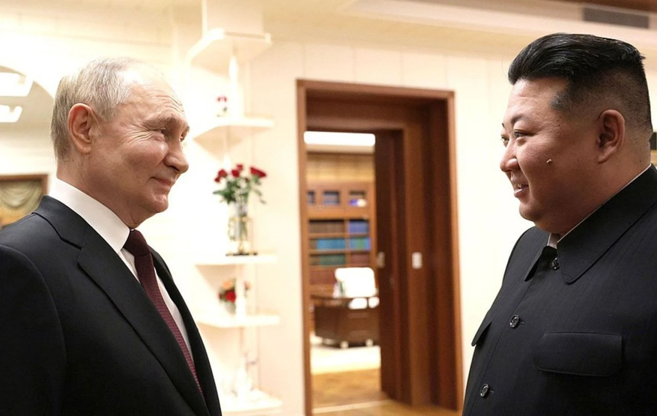 Yeni dünya savaşının safları belli oluyor! Kuzey Kore savaşa dahil oluyor - 1. Resim