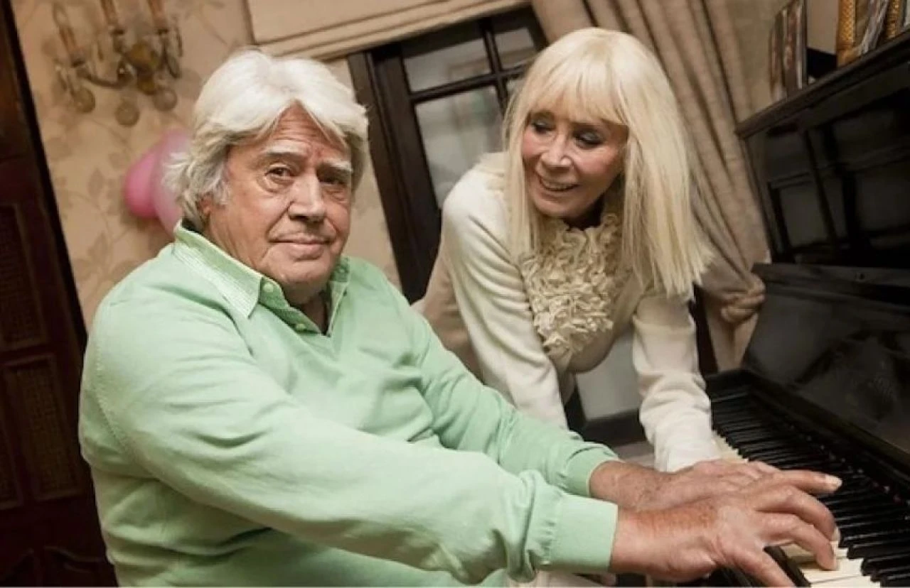 Eşi Cüneyt Arkın'ı kaybeden Betül Cüreklibatır, zor günler geçiriyor