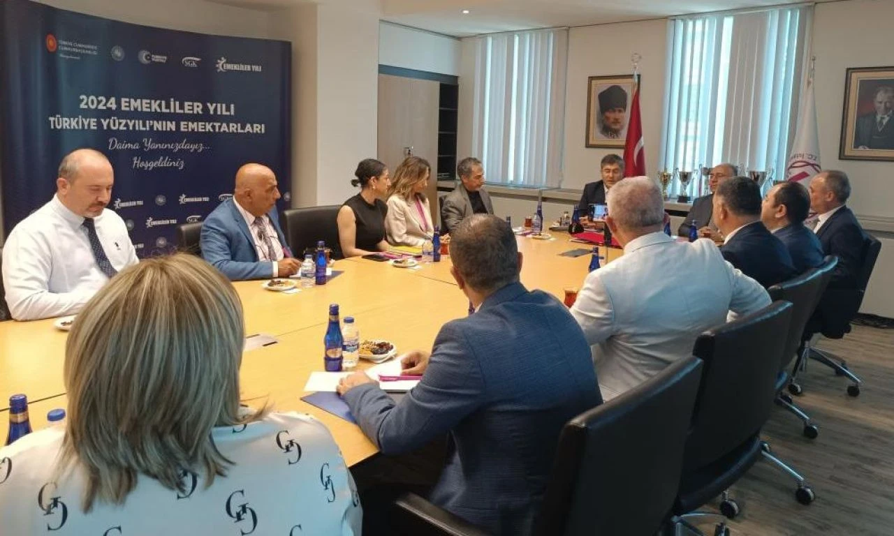 İstanbul Gedik Üniversitesi ile İstanbul Sosyal Güvenlik Kurumu arasında ‘Emekliler Yılı' protokolü imzalandı - 2. Resim