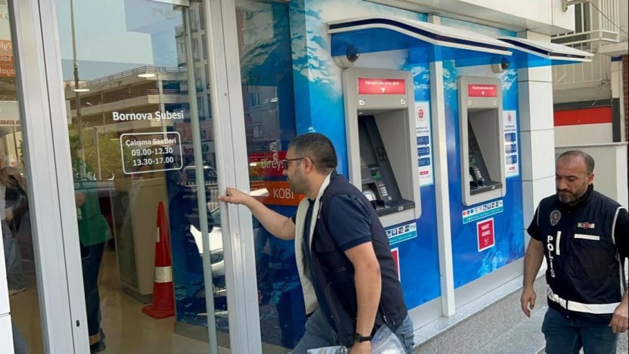 İzmir'de ikinci 'Seçil Erzan' vakası büyüyor: 300 milyon liralık vurgun yaptı! Polis banka şubesini bastı - 2. Resim