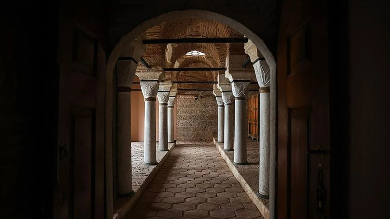 Topkapı Sarayı her cumartesi gece 21.00-23.00 saatleri arasında ziyaret edilebilecek