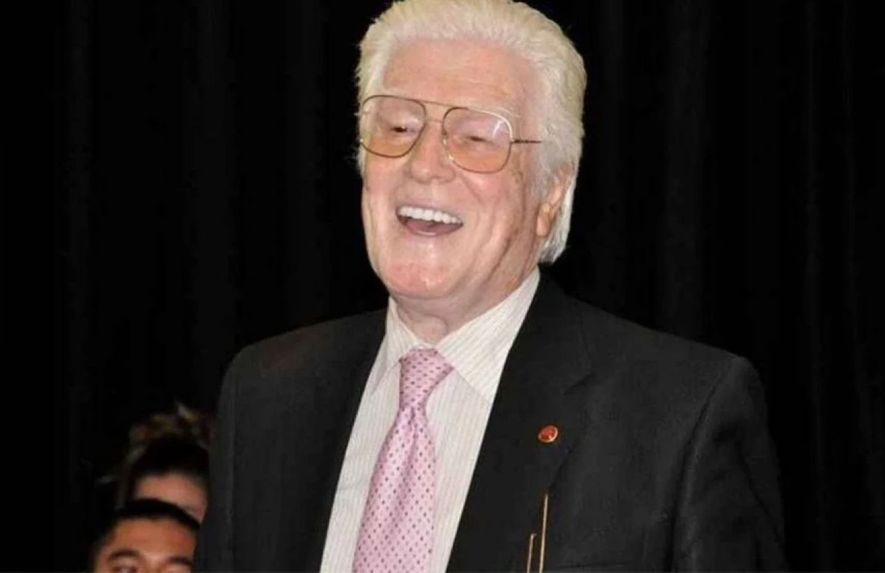 Yeşilçam'ın usta oyuncusu İzzet Günay hastaneye kaldırıldı