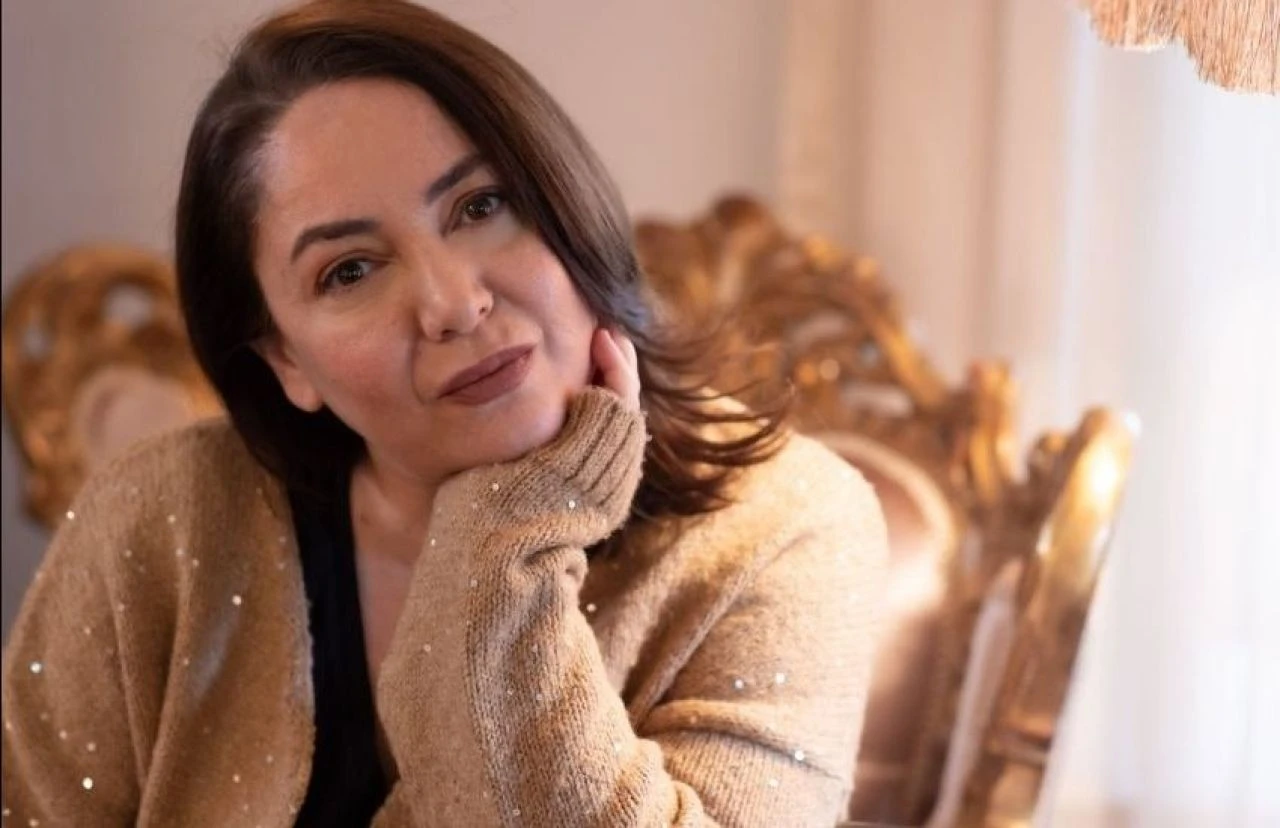 Demet Şener ile Kızılcık Şerbeti Pembe akraba çıktı