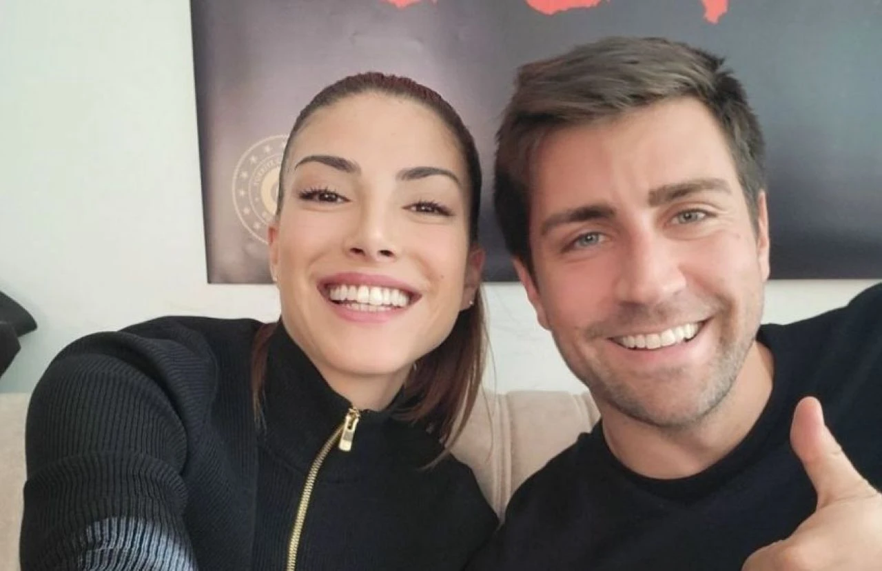 Deniz Baysal ve Çağlar Ertuğrul üçüncü kez partner oldu - 2. Resim