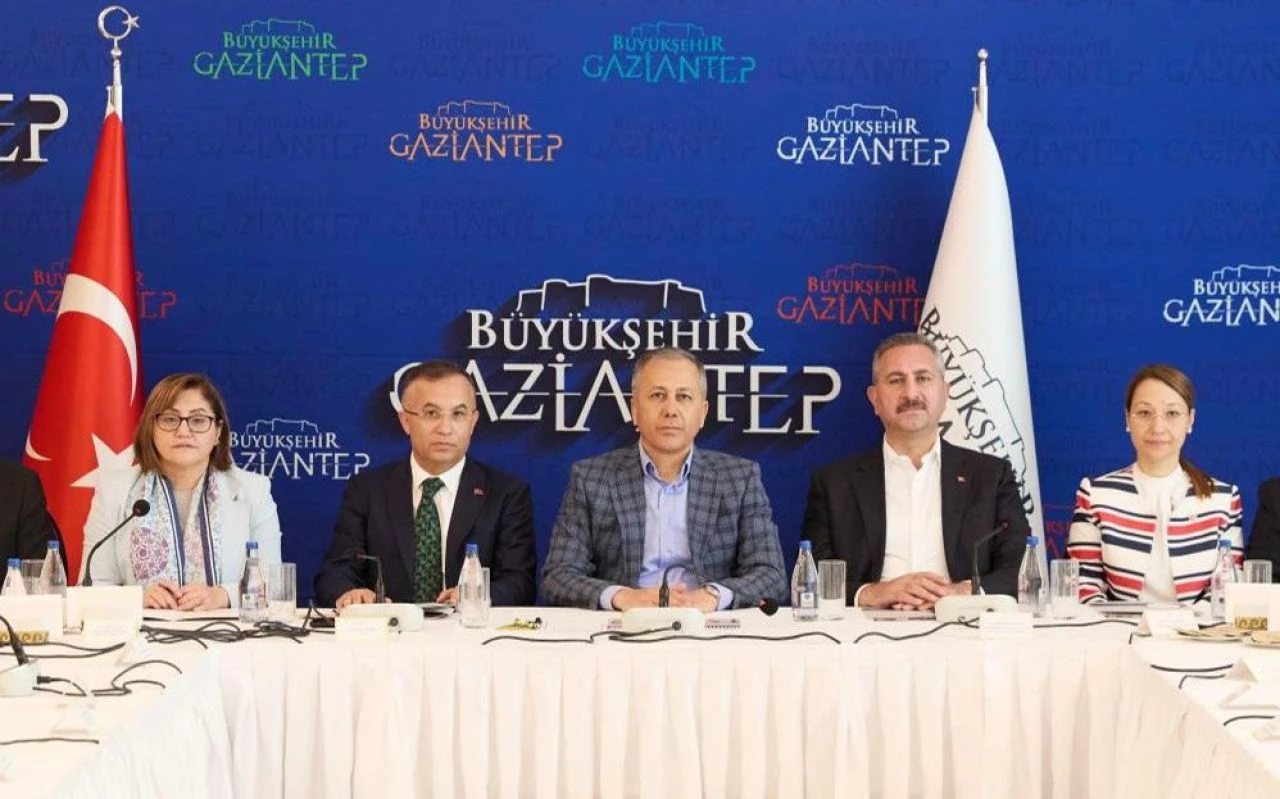 Düzensiz göçle mücadelede yeni açılım! Bakan Yerlikaya 'hazırlıklar tamam' diyerek duyurdu - 2. Resim