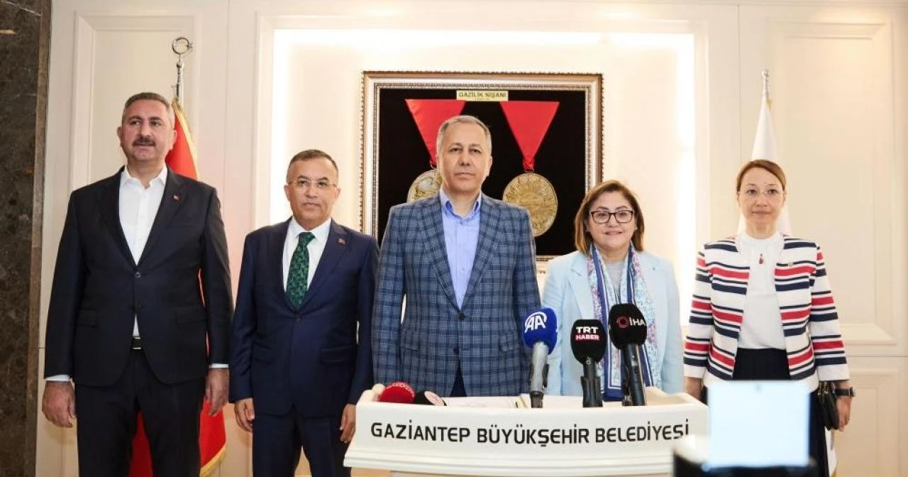 Düzensiz göçle mücadelede yeni açılım! Bakan Yerlikaya 'hazırlıklar tamam' diyerek duyurdu - 1. Resim