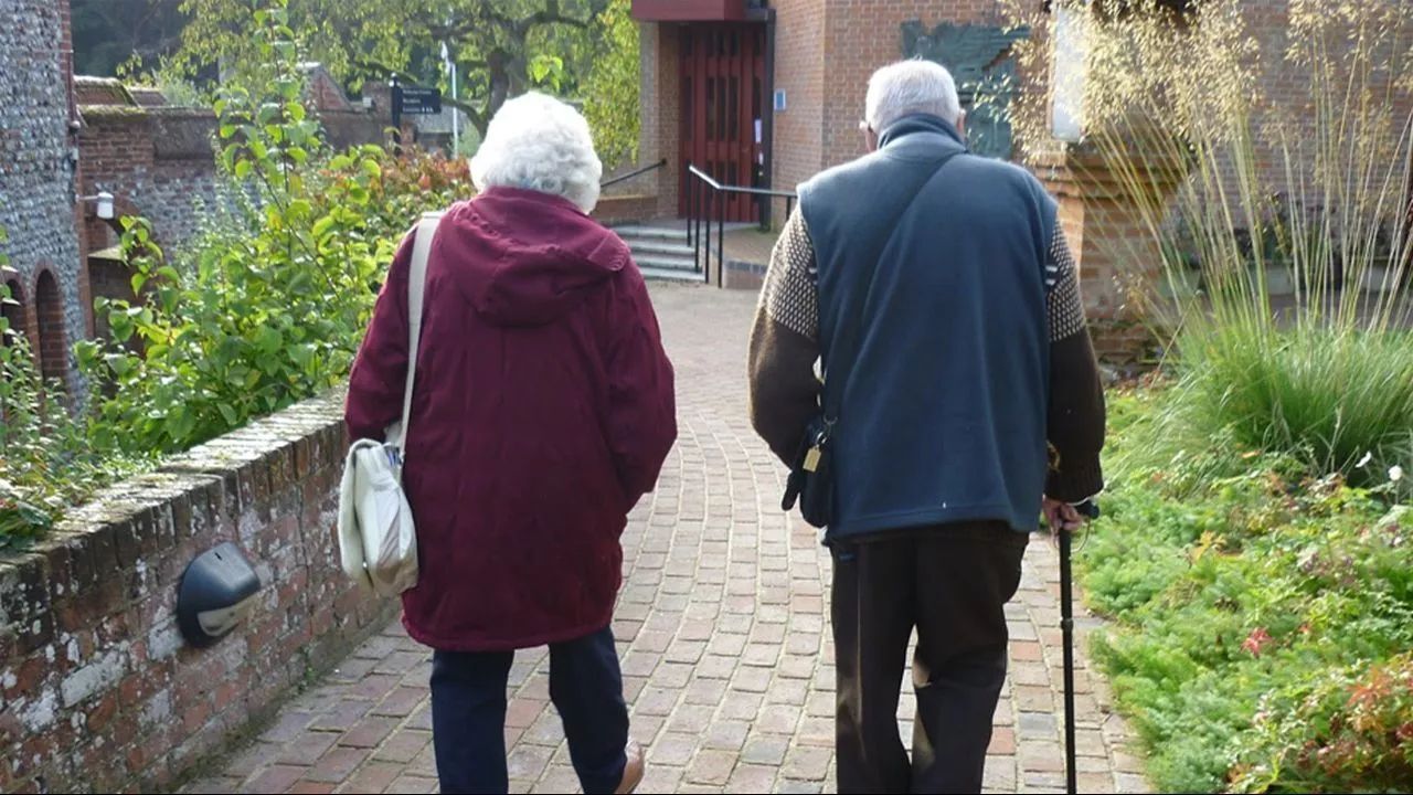 Emeklilik yaşınızı yeniden kontrol edin hesaplar değişiyor! 4600-6800 günden emekli olacaklar belli oldu