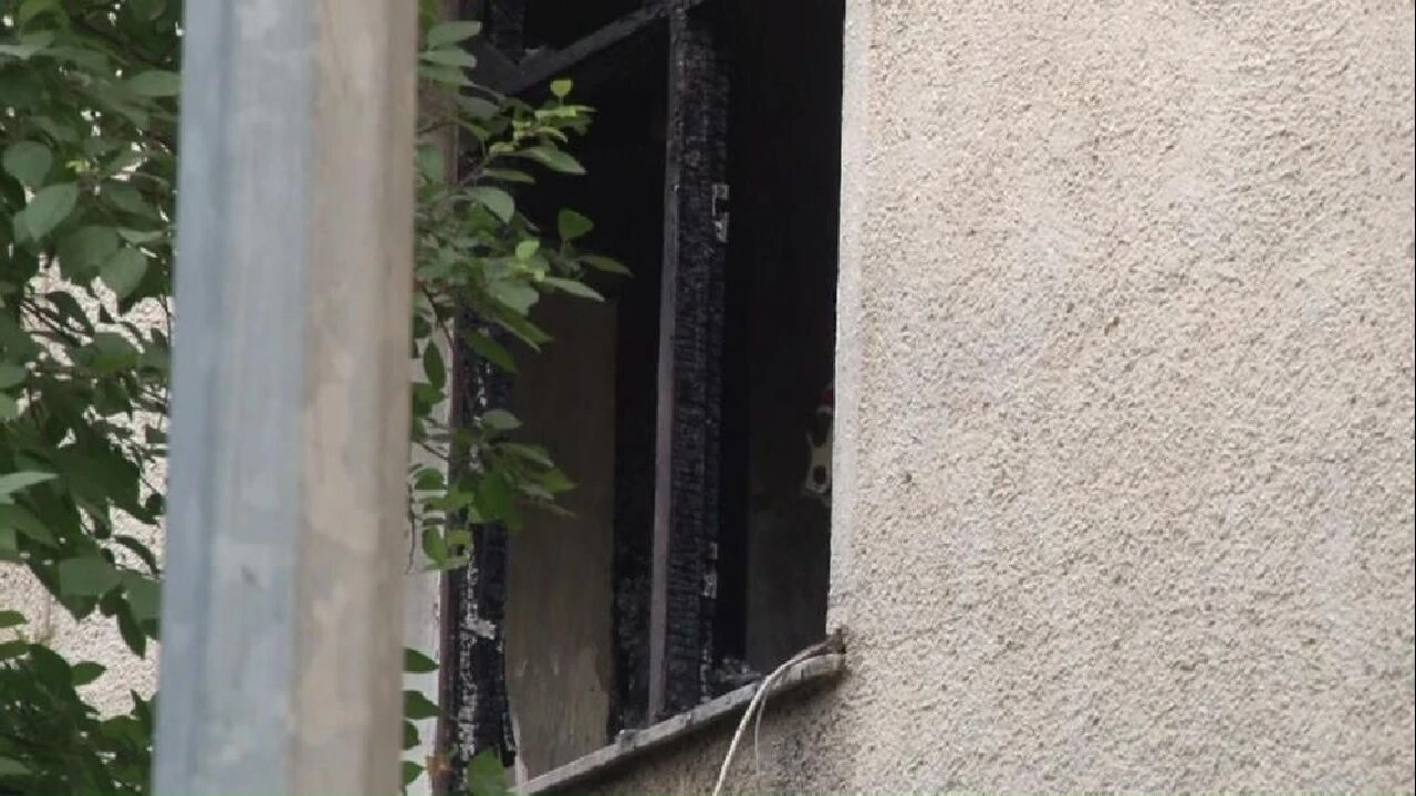 Kartal'da korku dolu anlar! Bomba gibi patladı, bina tahliye edildi - 2. Resim