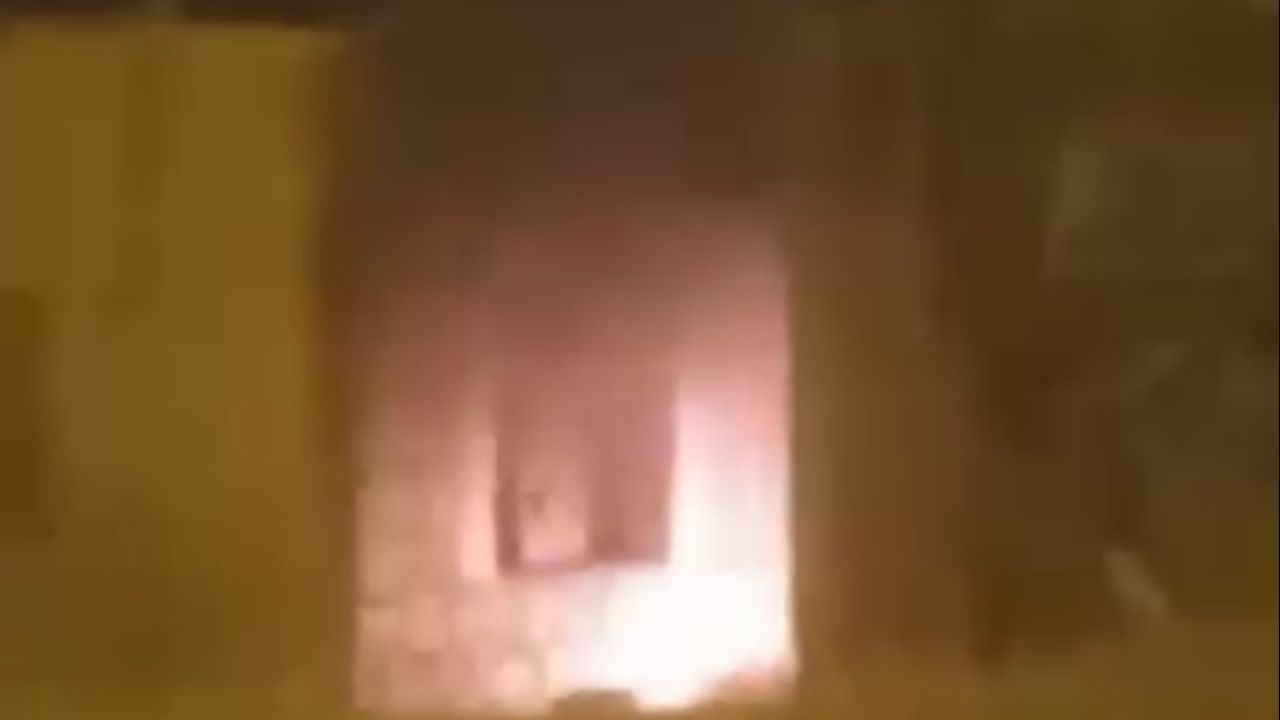 Mahallede gece yarısı bomba paniği: El yapımı patlayıcıyı patlatma görüntüleri ortaya çıktı - Gündem