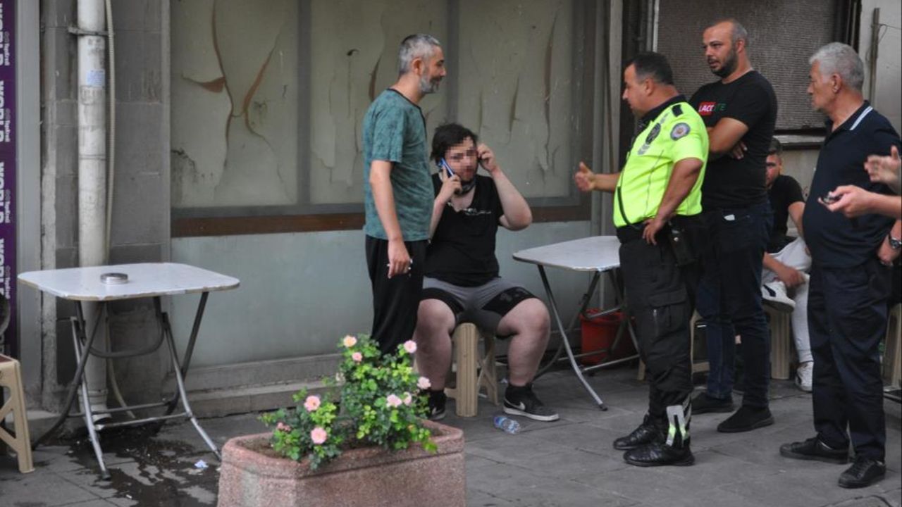 Polislere savcı tanıdığı olduğunu söyleyen kurye gözaltına alındı