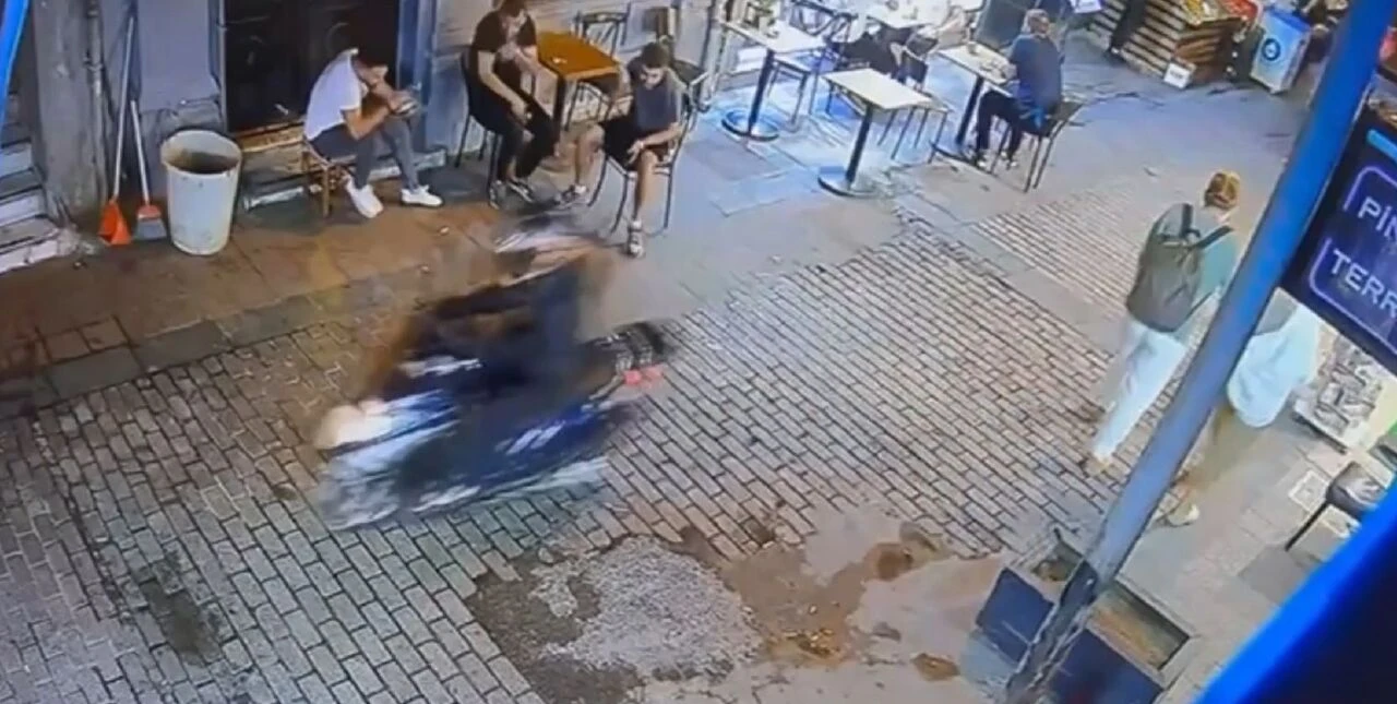 Taksim’de silahlı saldırı: Eski ortağı rakip mekana gidince çalışanlarını vurdurdu - 3. Resim