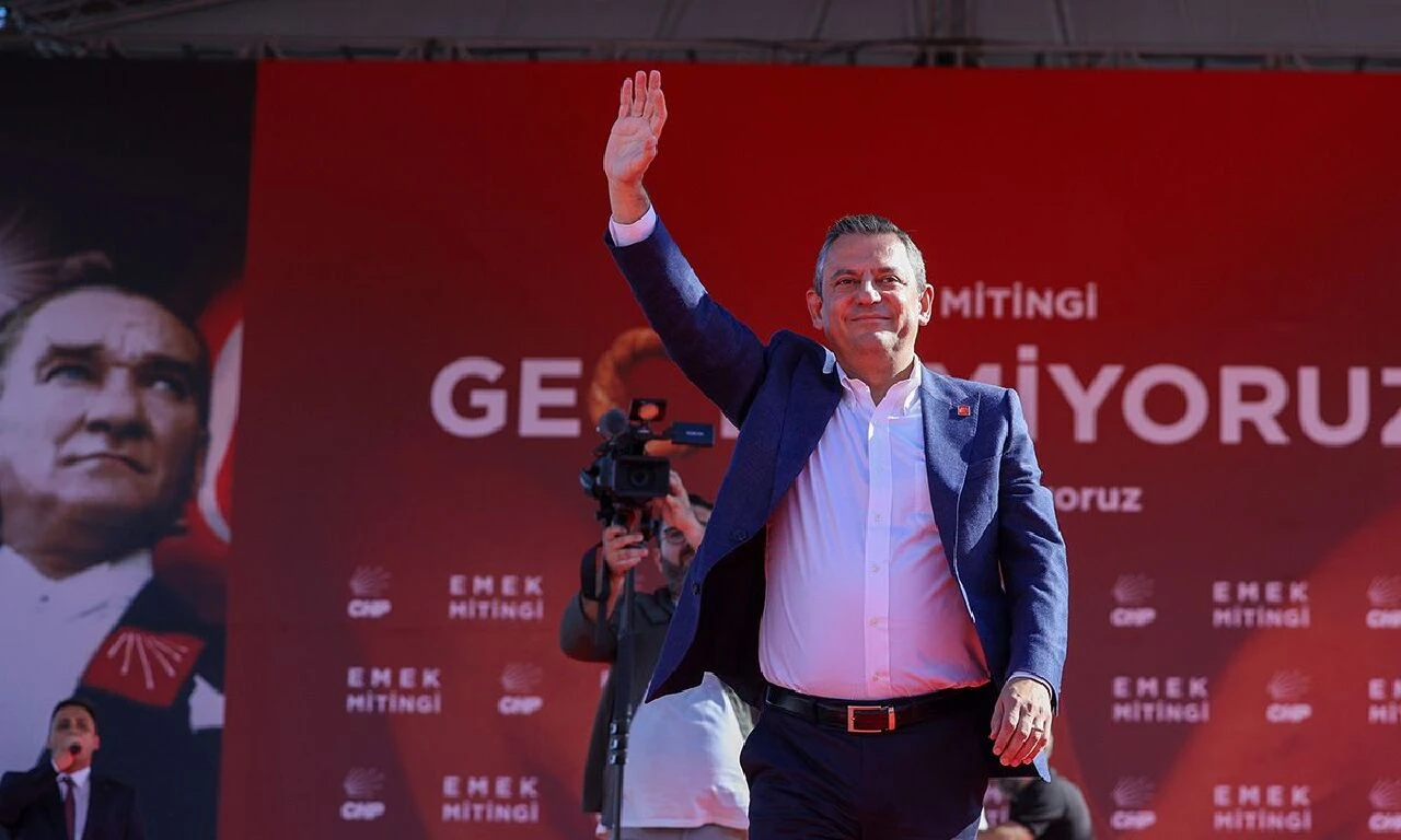 CHP lideri Özel'den dikkat çeken asgari ücret yorumu: Olumlu bakıyoruz! - 1. Resim