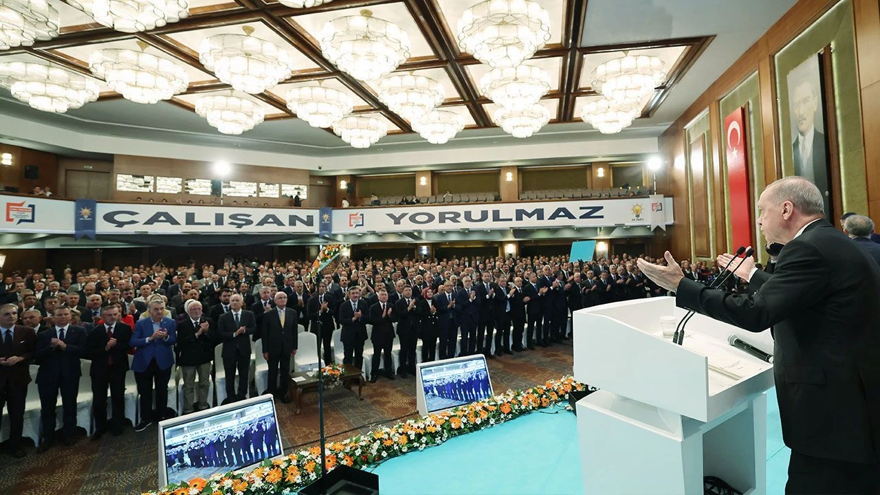 Cumhurbaşkanı Erdoğan'dan değişim sinyali: Tüm kademelerde gereken adımları atacağız