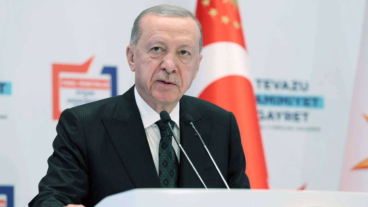 Cumhurbaşkanı Erdoğan'dan değişim sinyali: Tüm kademelerde gereken adımları atacağız