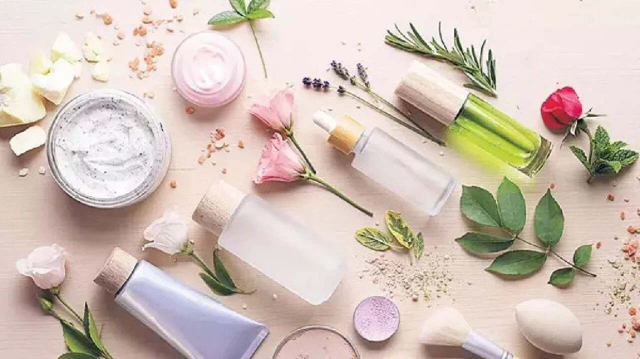 Eczane isimli alışveriş sitelerine dikkat! Yüz yıkama jelinin içerisinden çıkan şoke etti - 2. Resim