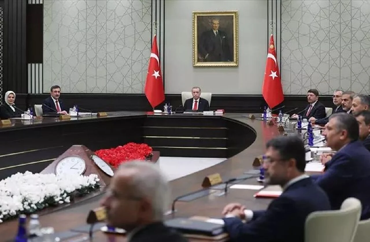 Kabinede değişiklik iddiası... Gazeteci Murat İde 4 bakanlığın ismini verdi - 1. Resim