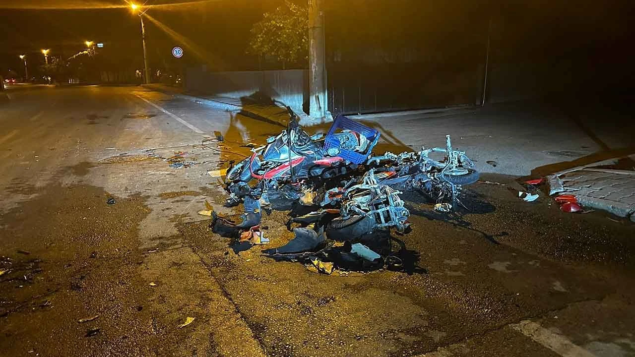 Kayseri'de yabancı uyrukluların araçlarına saldırı: 10 polis yaralandı - 1. Resim