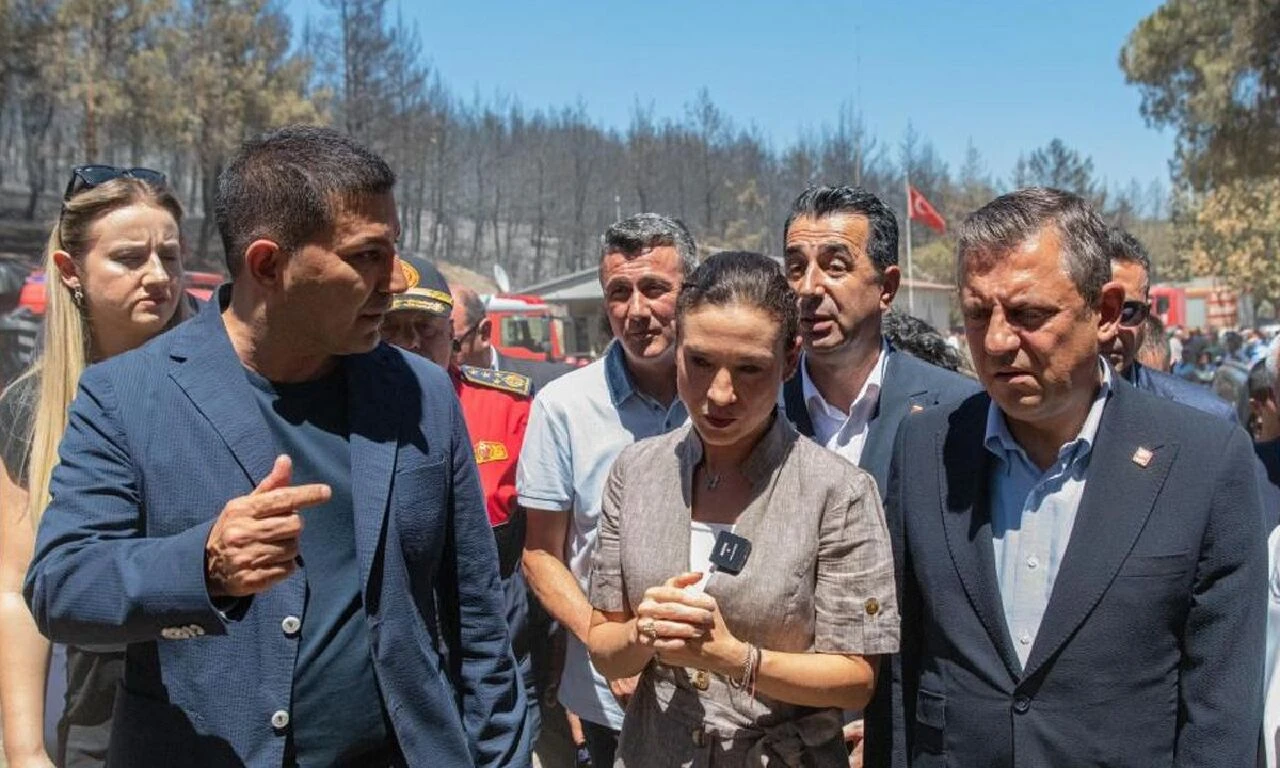 Yangın bölgesini inceleyen Özgür Özel'den hükümete çağrı: Alınması gereken çok tedbir var