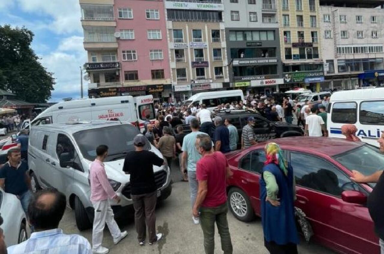 AK Parti'li eski başkana silahlı saldırı! Sokak ortasında kurşun yağdırdı - 2. Resim