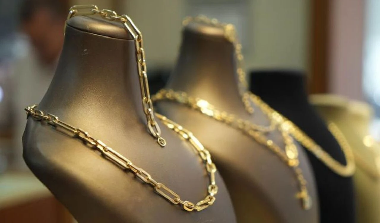 Altın fiyatlarının 6 aylık getirisi belli oldu! Uzman isim yılın ikinci yarısına işaret etti, "Bugünden daha çok kazandıracak" dedi - 1. Resim