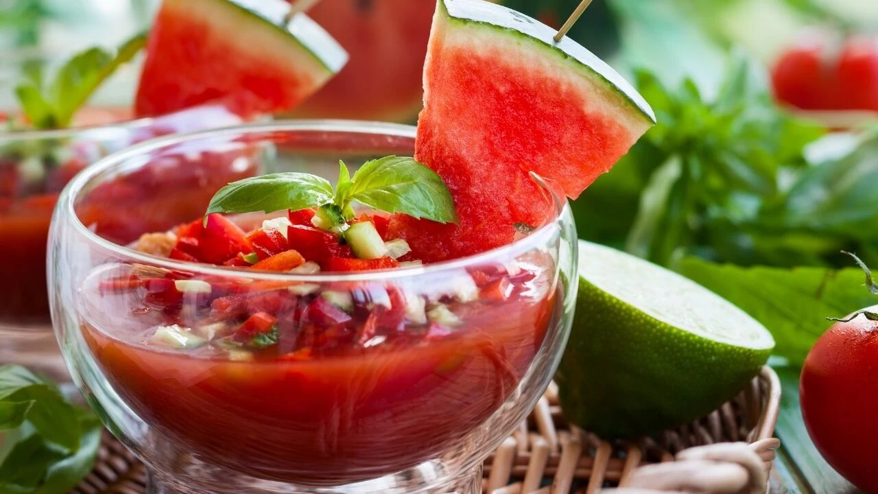 Amerikalı bilim insanları karpuzun çorbasını yaptı! Tek başına vücudun yakıt motoru oldu