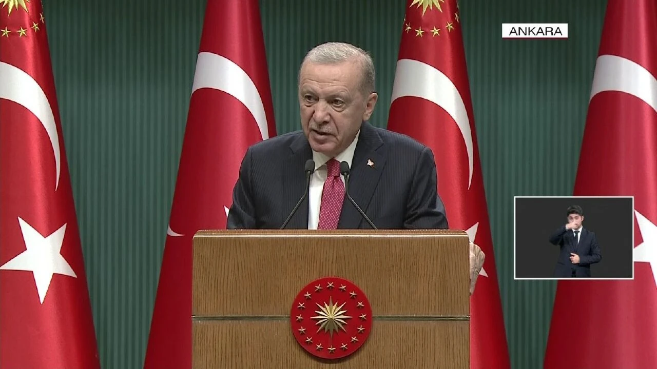 Cumhurbaşkanı Erdoğan'dan A Milli Takıma başarı dileği: Ayağınıza taş değmesin  - 1. Resim