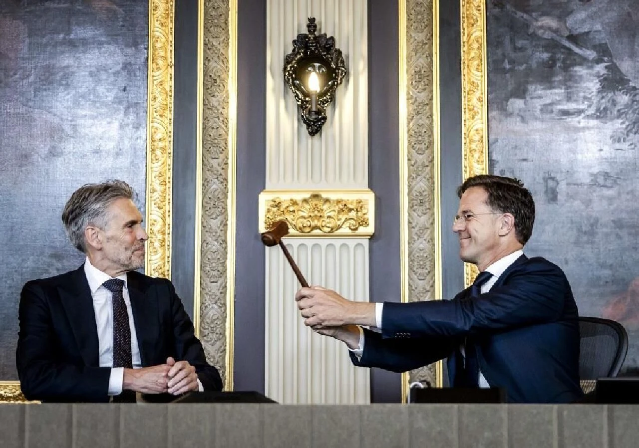Eski istihbarat başkanı Dick Schoof Hollanda'nın yeni başbakanı oldu! - 1. Resim