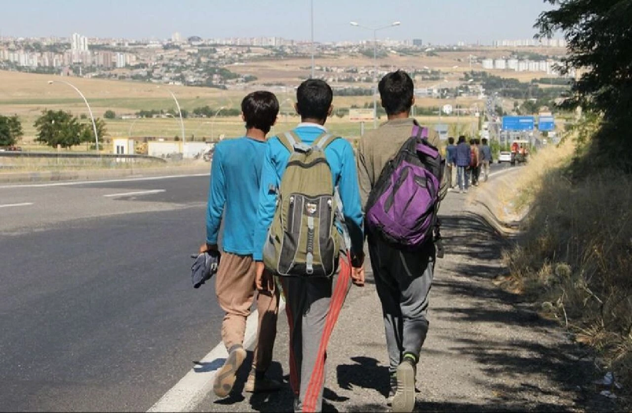Her gün bir göçmen kaçakçılığı haberiyle uyanabiliriz! İçişleri Bakanlığı düğmeye bastı: Sınırda hareketli günler başladı